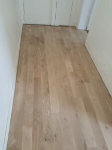 Renforcement des lambourdes + isolation et pose de parquet