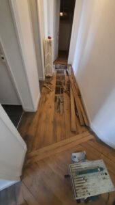 Renforcement des lambourdes + isolation et pose de parquet